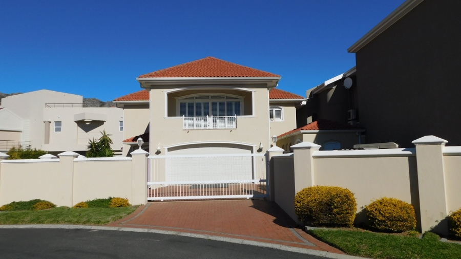 3 Bedroom Property for Sale in Harbour Island Western Cape